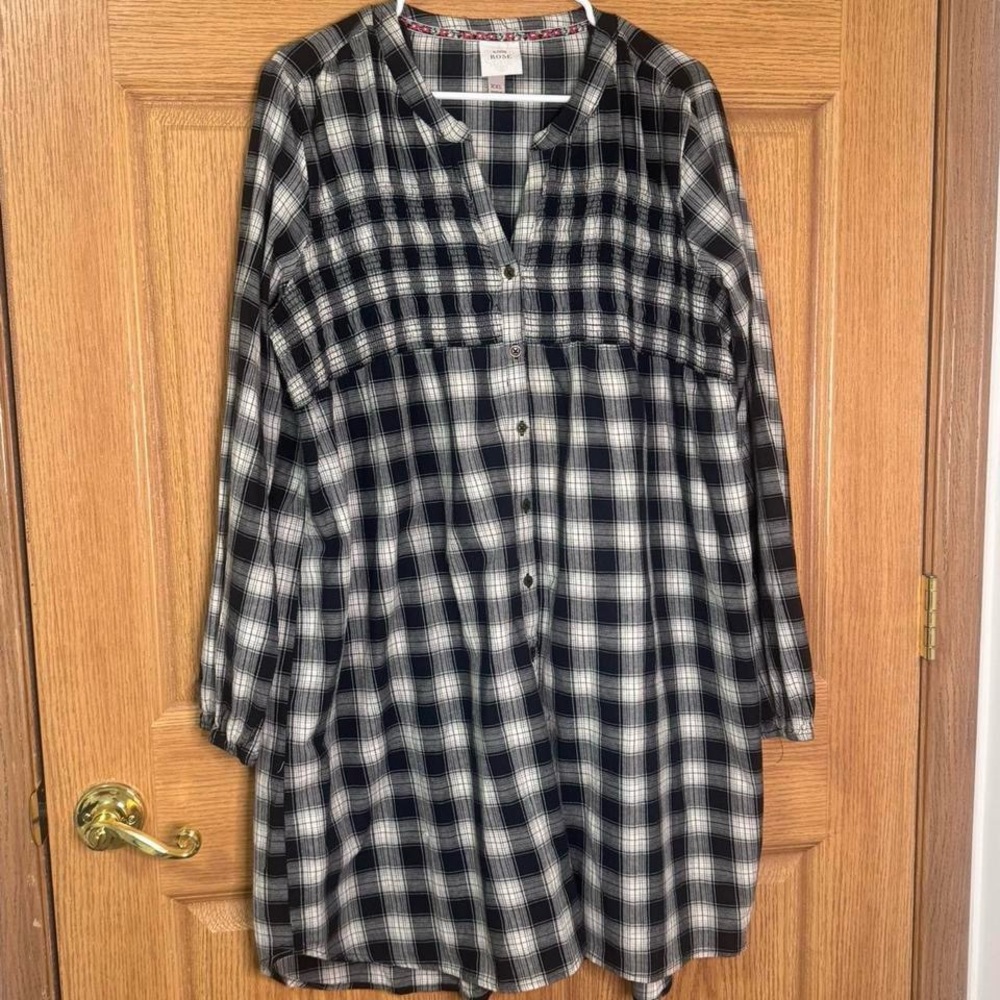 Knox rose Black and White Plaid Button-Up Tunic